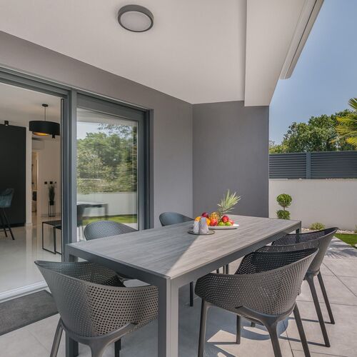 Apartmanok Családok Részére Medencével Njivice, Krk - 21811 Njivice