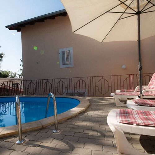 Apartmanok Családok Részére Medencével Njivice, Krk - 21862 Njivice  4