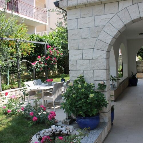 Apartmanok Parkolóhellyel Makarska - 21911  3