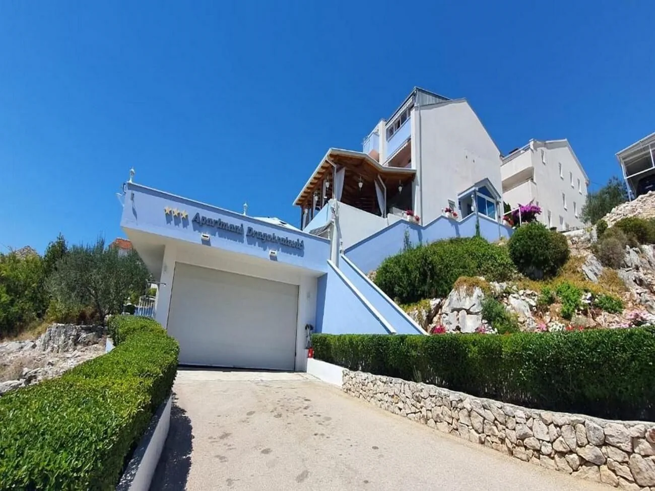 Apartments By The Sea Komarna, Neretva Delta - Ušće Neretve - 21938 Komarna
