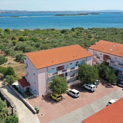 Apartmanok Parkolóhellyel Kraj, Pasman - 22000 Kraj  4