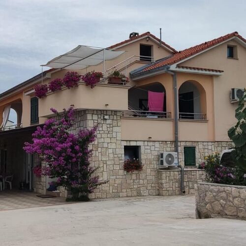 Apartmanok Parkolóhellyel Rtina - Miocici, Zadar - 22001 Rtina - Miočići  4
