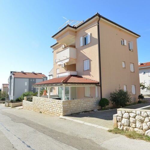 Apartmanok Parkolóhellyel Novalja, Pag - 22055 Novalja  2