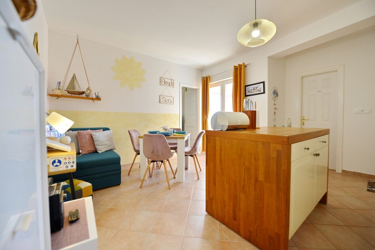 Apartmanok Parkolóhellyel Novalja, Pag - 22055 Novalja