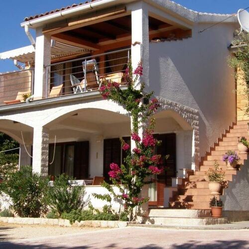 Apartmanok Parkolóhellyel Barbat, Rab - 22087 Barbat  2