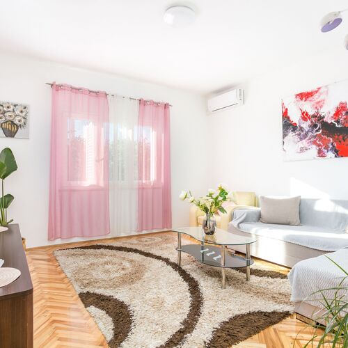 Apartmanok Parkolóhellyel Split - 22101