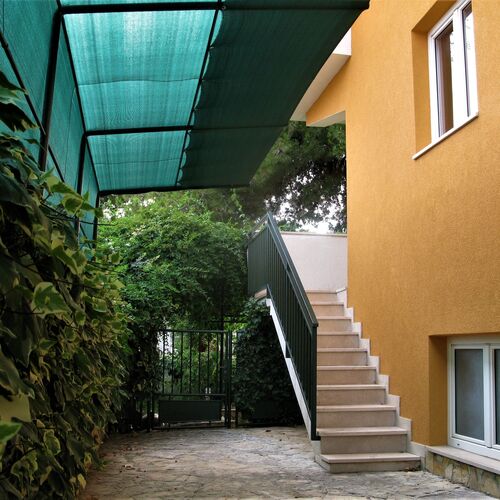 Apartmanok A Tenger Mellett Okrug Gornji, Ciovo - 22139 Okrug Gornji  3