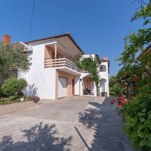Apartmanok Parkolóhellyel Zadar - 22170  2