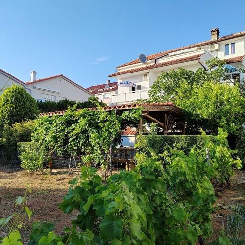 Apartmanok Parkolóhellyel Barbat, Rab - 22217 Barbat