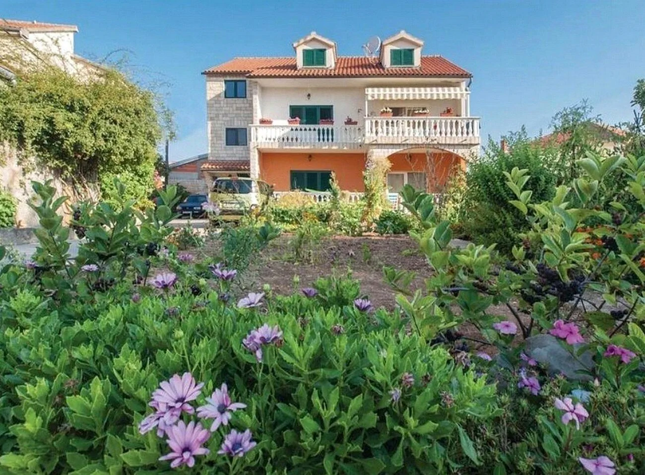 Apartments With Parking Space Zablaće, Šibenik - 22255 Zablaće