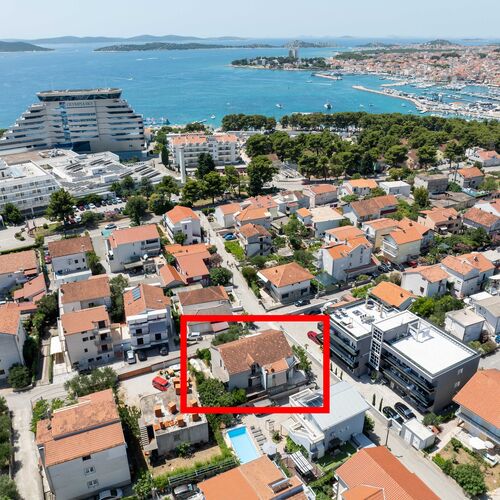 Apartmanok Parkolóhellyel Vodice - 22290  2