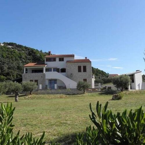 Apartmanok Családok Részére Medencével Barbat, Rab - 22358 Barbat  3