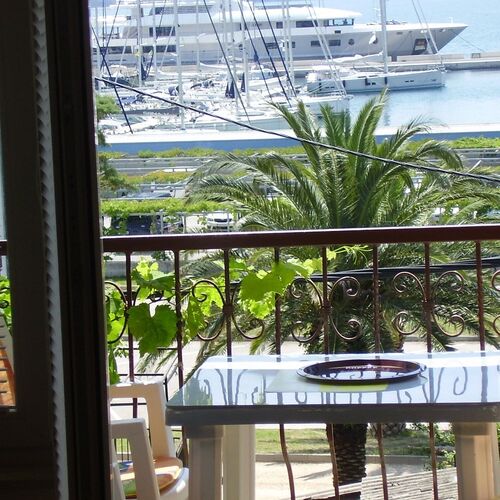 Apartmanok A Tenger Mellett Kastel Gomilica, Kastela - 22370 Kaštel Gomilica