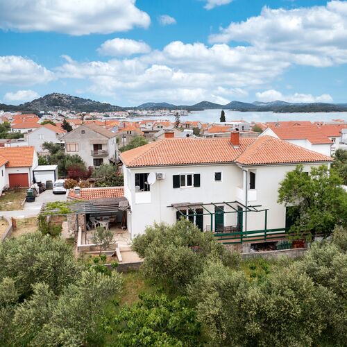 Apartmanok Parkolóhellyel Murter - 22405  4