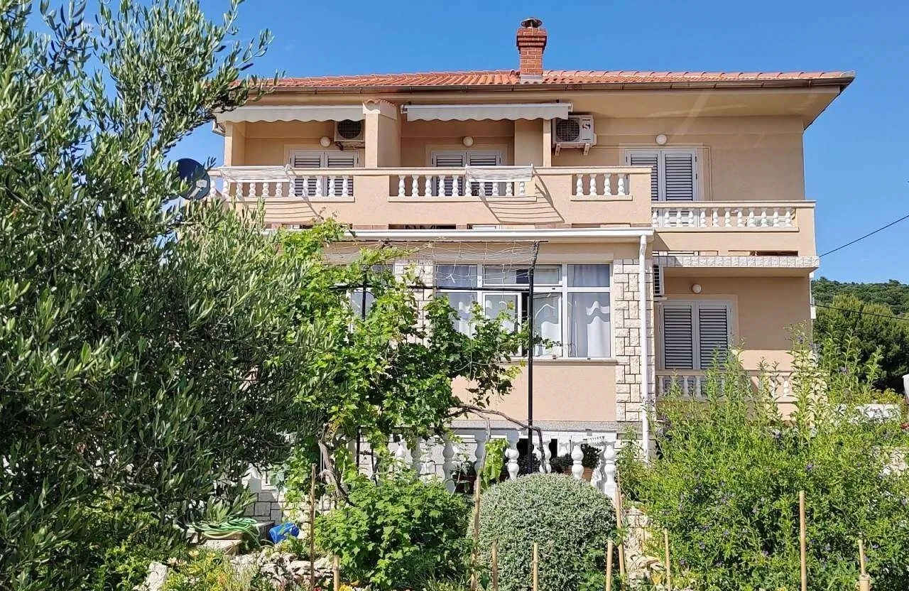 Apartments By The Sea Barbat, Rab - 22561 Barbat