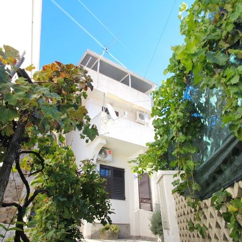 Apartmanok Parkolóhellyel Baska, Krk - 22600 Baška  2