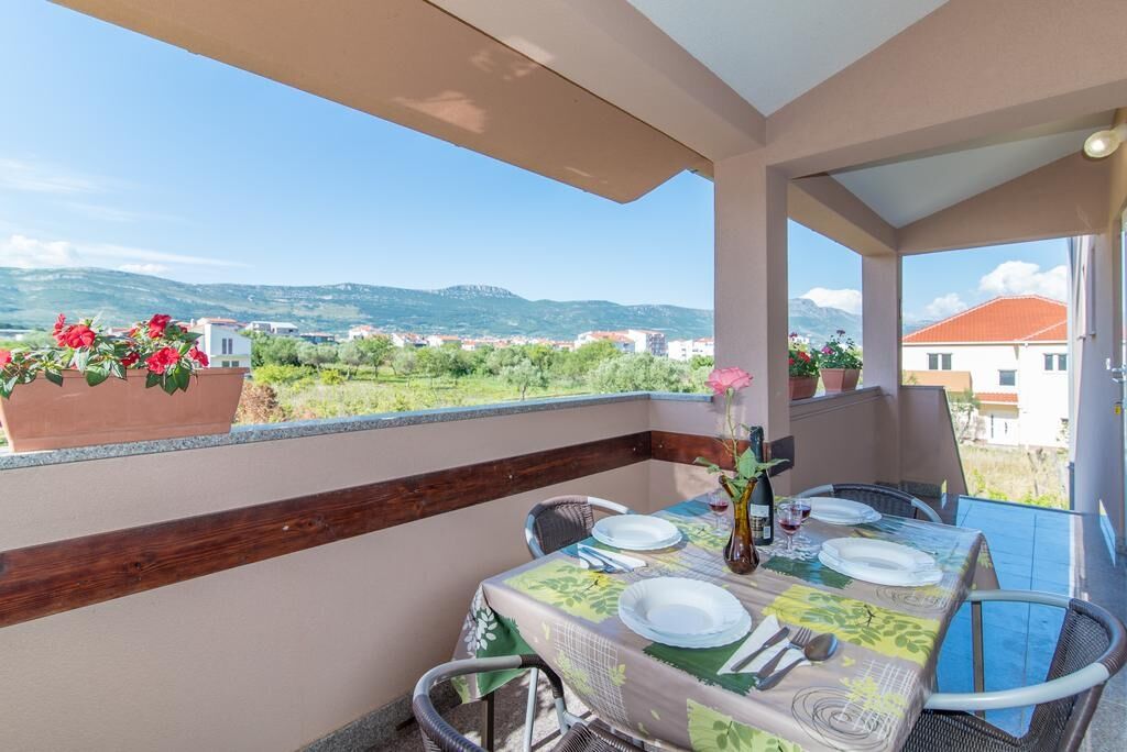 Apartmanok Parkolóhellyel Kastel Stafilic, Kastela - 22665 Kaštel Štafilić