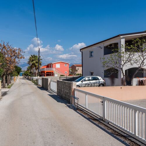 Apartmanok Parkolóhellyel Vir - 22948  3