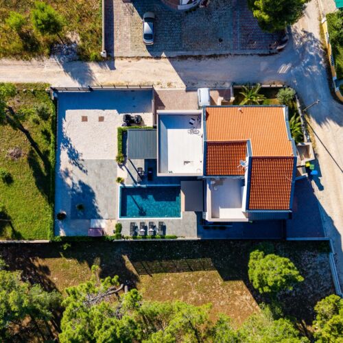 Apartmanok Családok Részére Medencével Vir - Kozjak, Vir - 22971 Vir - Kozjak  2