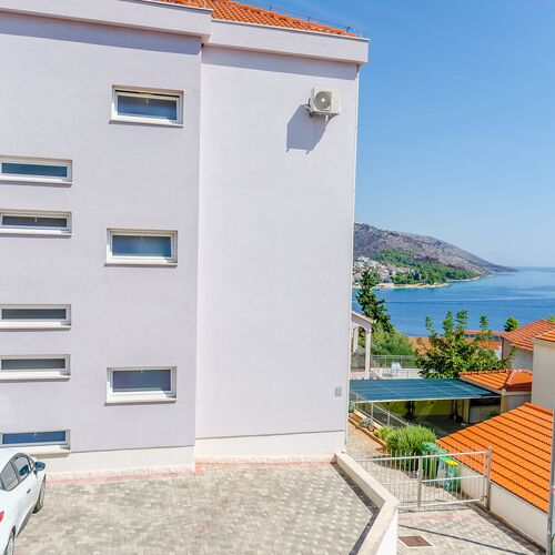 Apartment Vesna Okrug Gornji