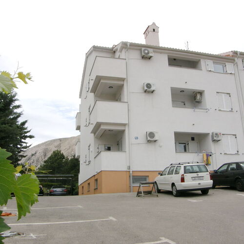Apartments BARBALIC M. (Irena) Baska  2