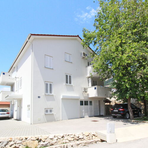 Apartments VASILIC CUGALJ SMOKVINA Baska  2