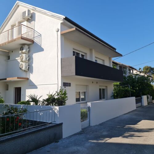 Apartments and Rooms Jengic Vodice  2