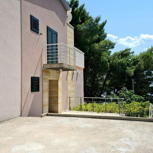 House Pine tree Lokva Rogoznica  2