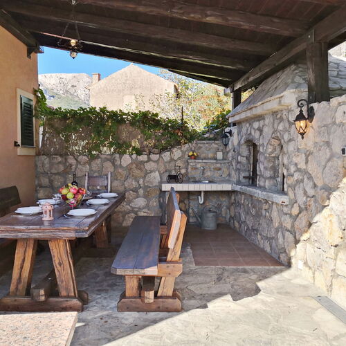 House Katarinini dvori Baska  3