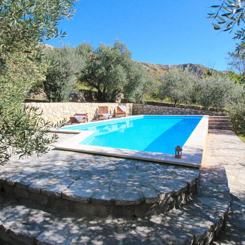 House Katarinini dvori Baska