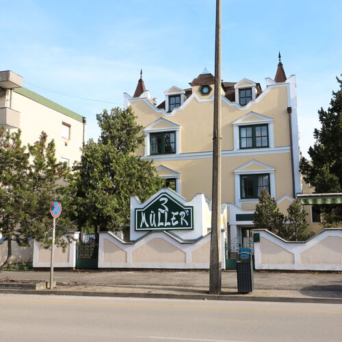 Müller's 3 Panzió Siófok ★ 3