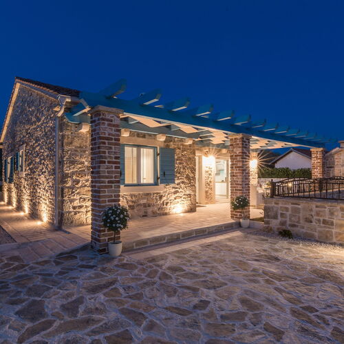 Villa Azzura Sukosan  3