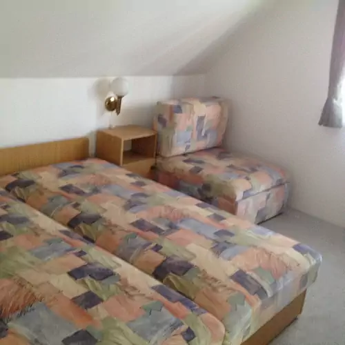 Piroska Apartmanház Balatonakali 011 kép