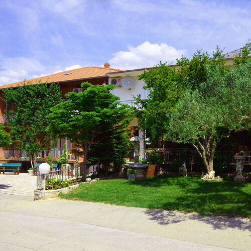 Apartments and Rooms Tinka Starigrad Paklenica  4