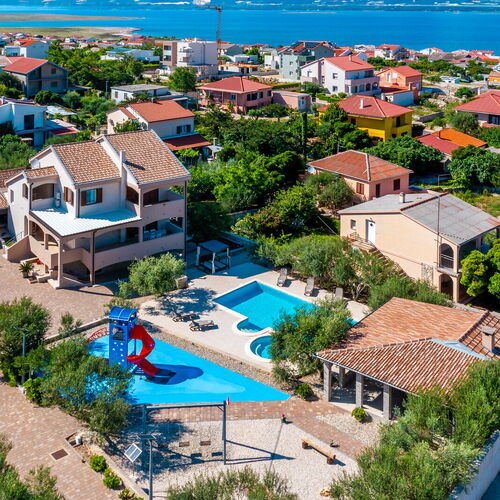 Villa Zlatni Dvori Razanac  2