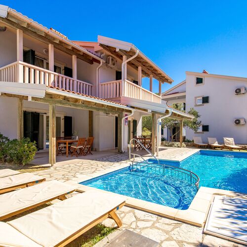 Apartments Pavica Palit