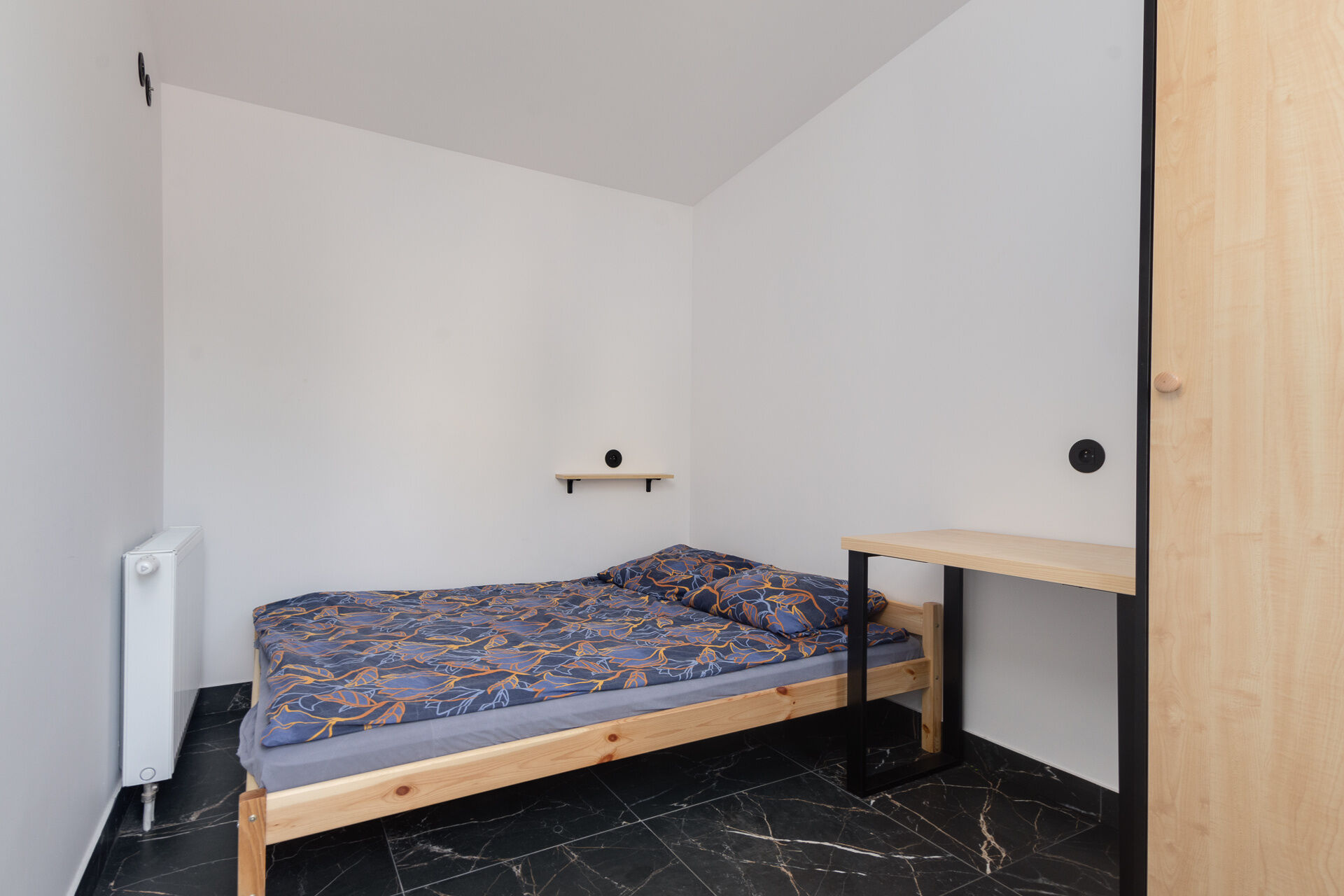 Najtańsze noclegi Górna 27 Łódź