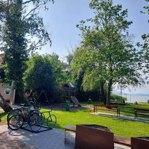 Villa Violin Apartman Balatonfenyve 003 kép