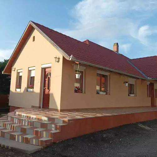 BeNo Apartman Kőröshegy ***