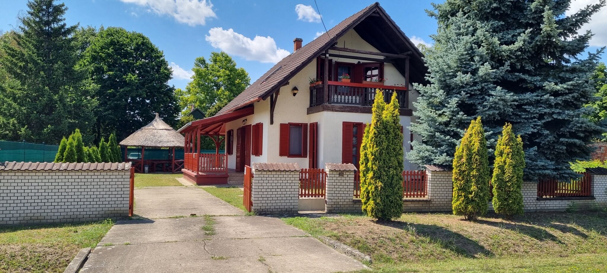 Tisza-Tavi Isteni Vendégház Abádszalók