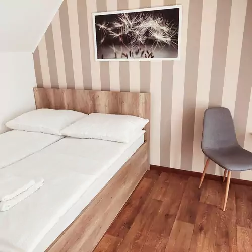 Anna-lak Apartman Gyula 010 kép