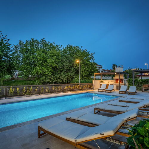 Apartment Residence Mala 4 s bazenom i whirlpool-om Funtana  4