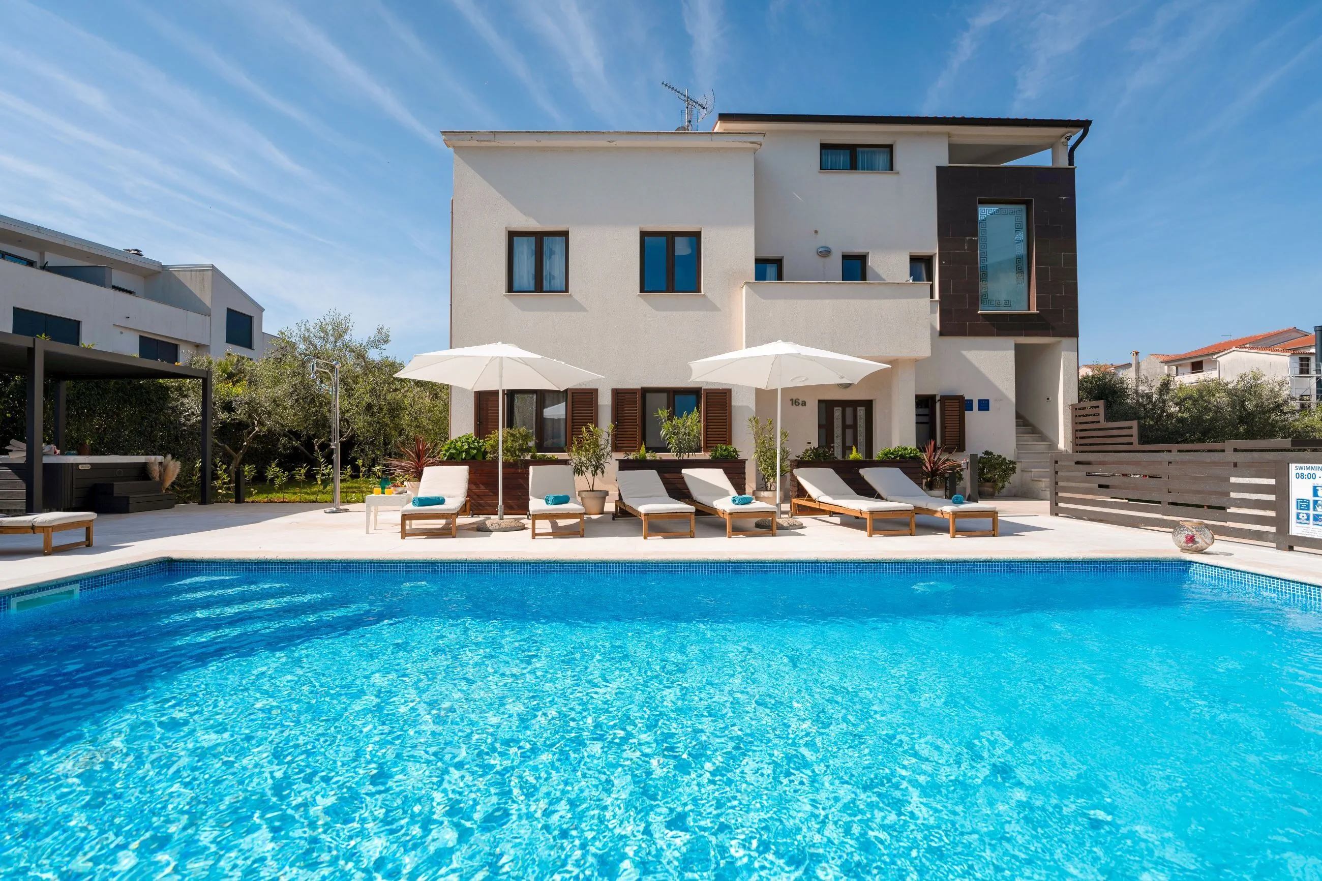 Apartment Residence Mala 4 s bazenom i whirlpool-om Funtana