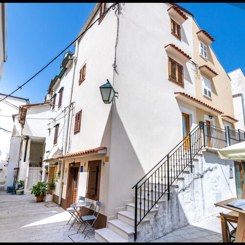 Apartment Mary Baška ★★★ 2