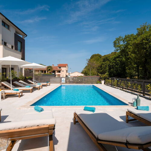 Apartment Residence Mala 3 s bazenom i whirlpool-om Funtana