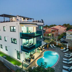 Apartments Luxury Villa Maloca Vir