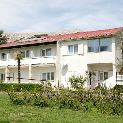 Apartment and Rooms Albina Baska  4