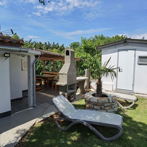 House Holiday House Rosemary Medulin