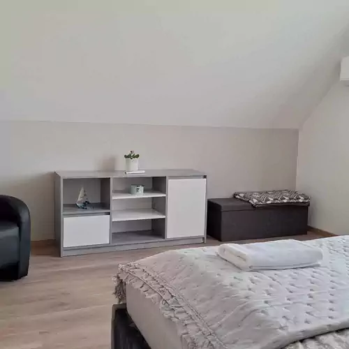 Napocska Apartman Vonyarcvashegy 005 kép