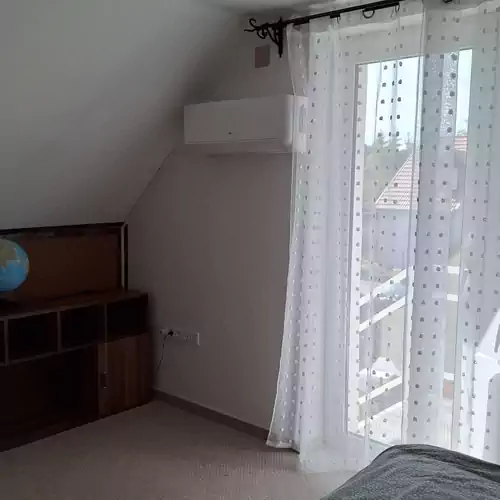 Napocska Apartman Vonyarcvashegy 008 kép